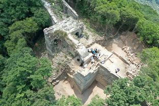 罗德里本场数据：4次关键传球，8次对抗均成功，3抢断，评分8.3分